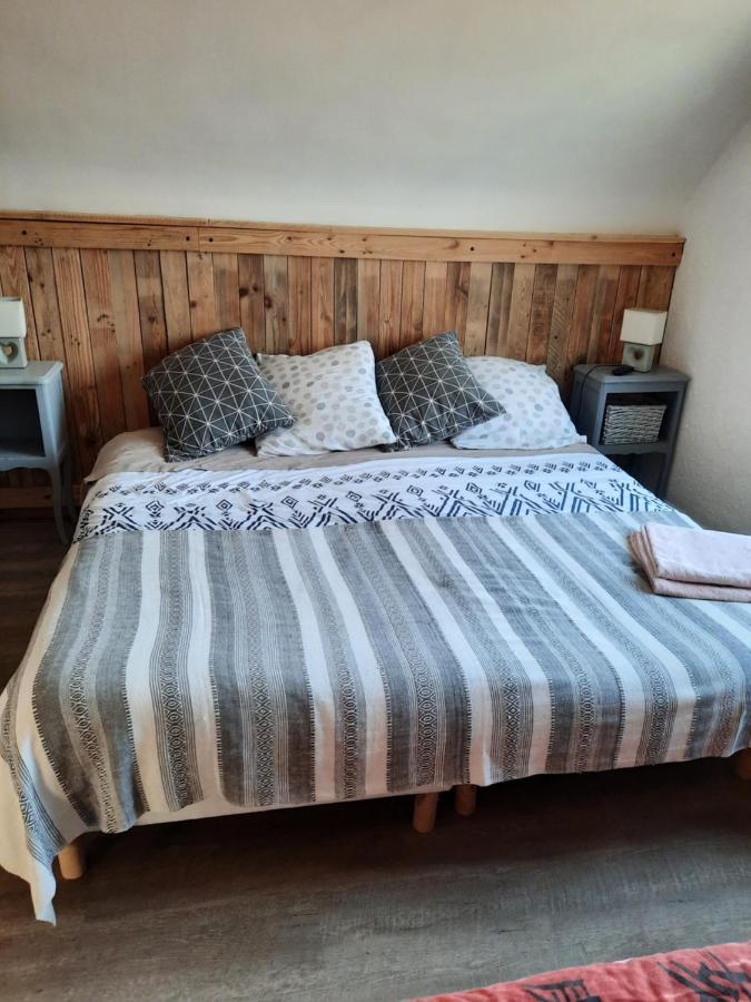 Bed and Breakfast Ellias Pont-lʼAbbé Exterior foto