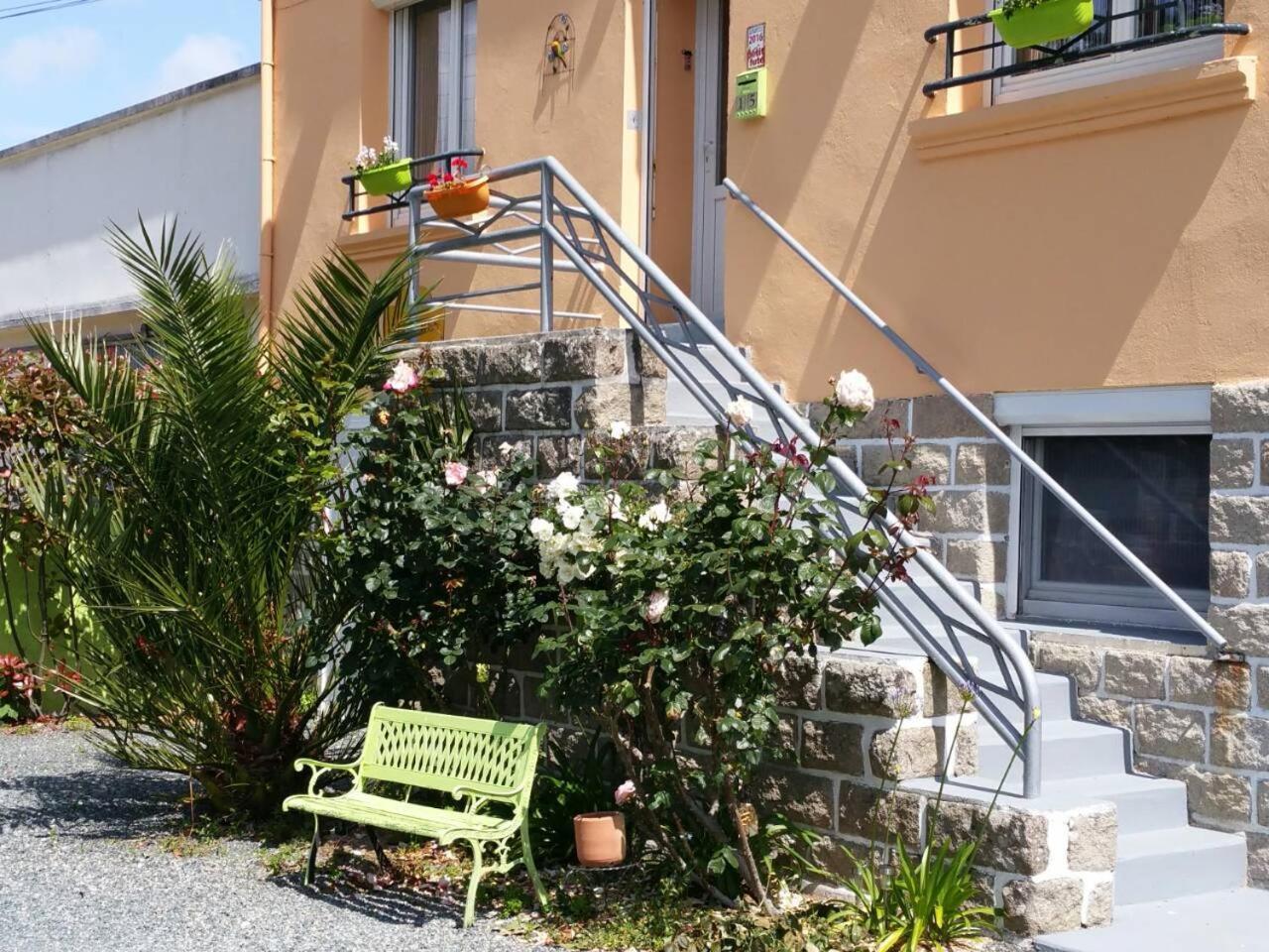 Bed and Breakfast Ellias Pont-lʼAbbé Exterior foto